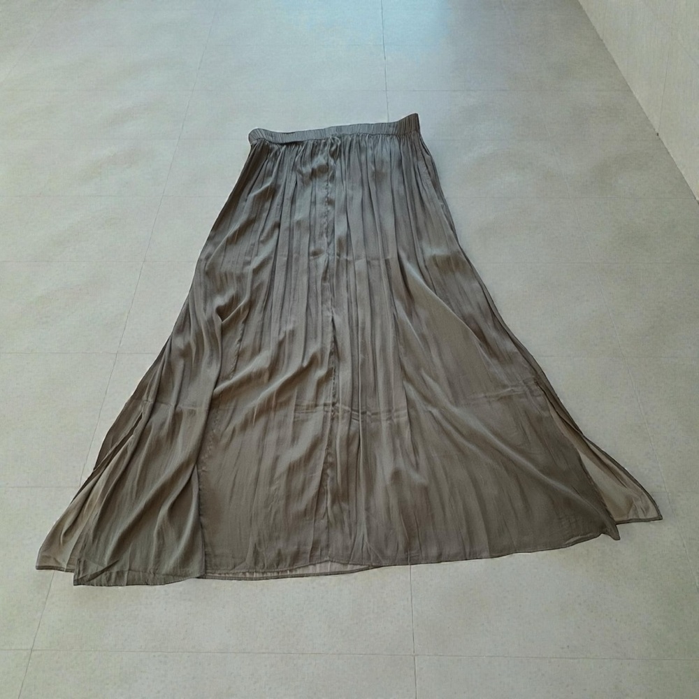 NWT Kori Georgette Pleated Olive Maxi Skirt High Waisted Flowy With Slit Sz L - Picture 10 of 10